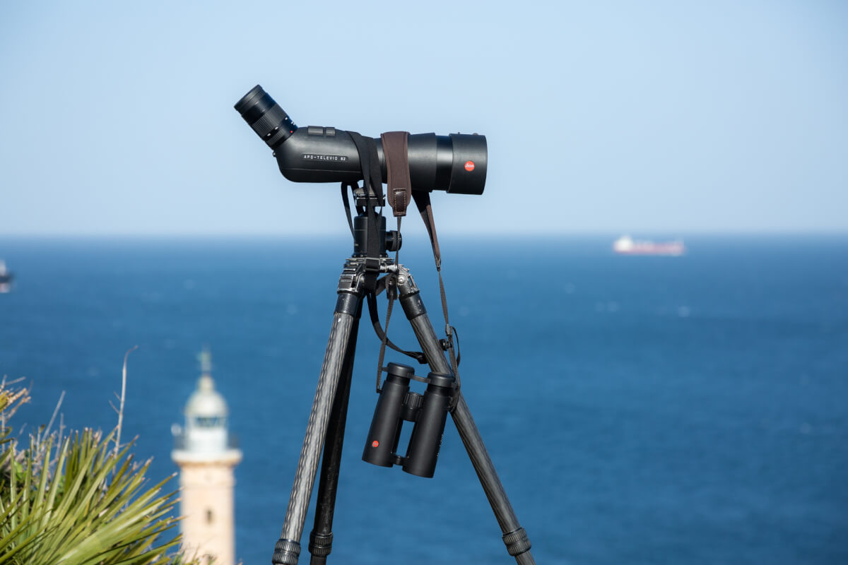 La strumentazione utilizzata in questo progetto: telescopio da osservazione e digiscoping Leica Apo Televid 82 con oculare 25-50ww binocolo Noctivid 10x42. Tarifa Leica Natura 