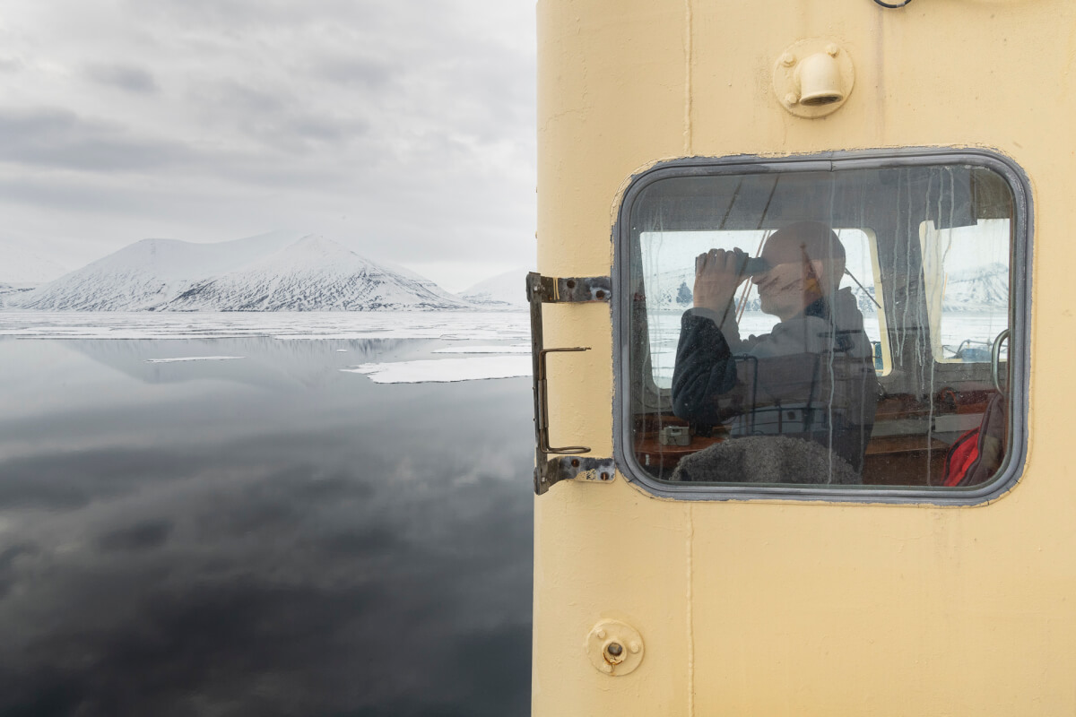 Leica Natura polo nord Isole Svalbard Stefano Unterhtiner, tra i ghiacci con Leica Sport Optics e i binocoli noctivid e ultravid. Masterclass fotografica