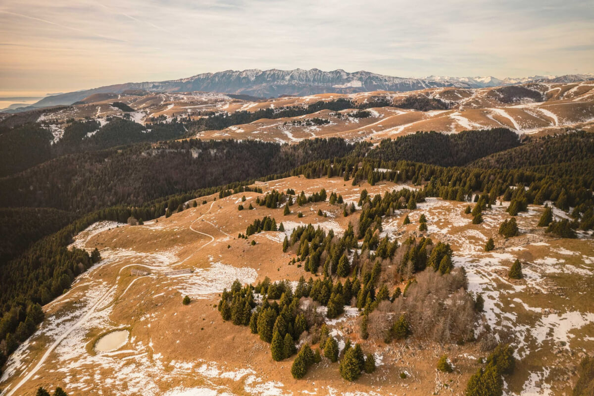 Panorama, altopiano della Lessinia foto F.Romito Leica Natura